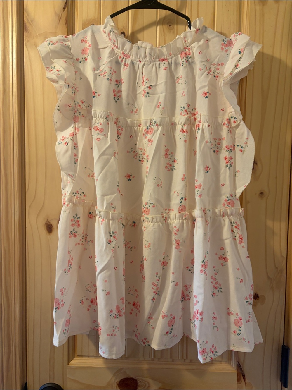 SHEIN White Floral Ruffle Sleeve Tiered Blouse